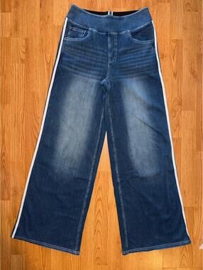 Halara flex women’s wide leg blue jeans sz Medium regular stretch high rise